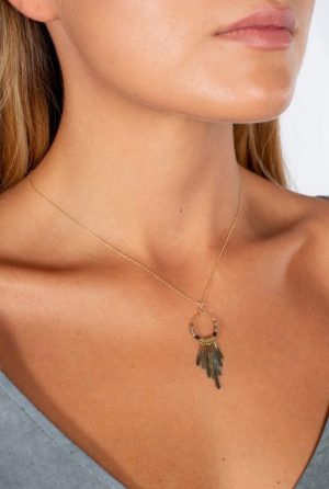 Gargantilla Saleh gota