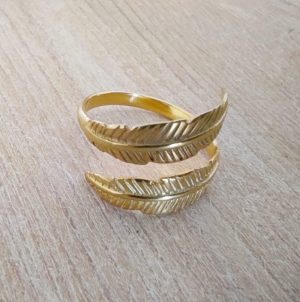 Anillo Issey Plumas Dorado